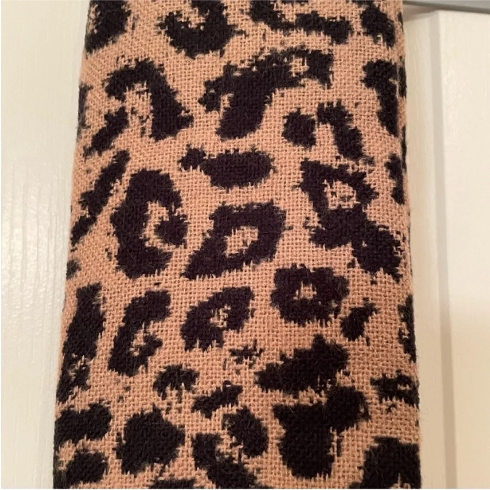 Banana Republic reversible scarf - Picture 3 of 4